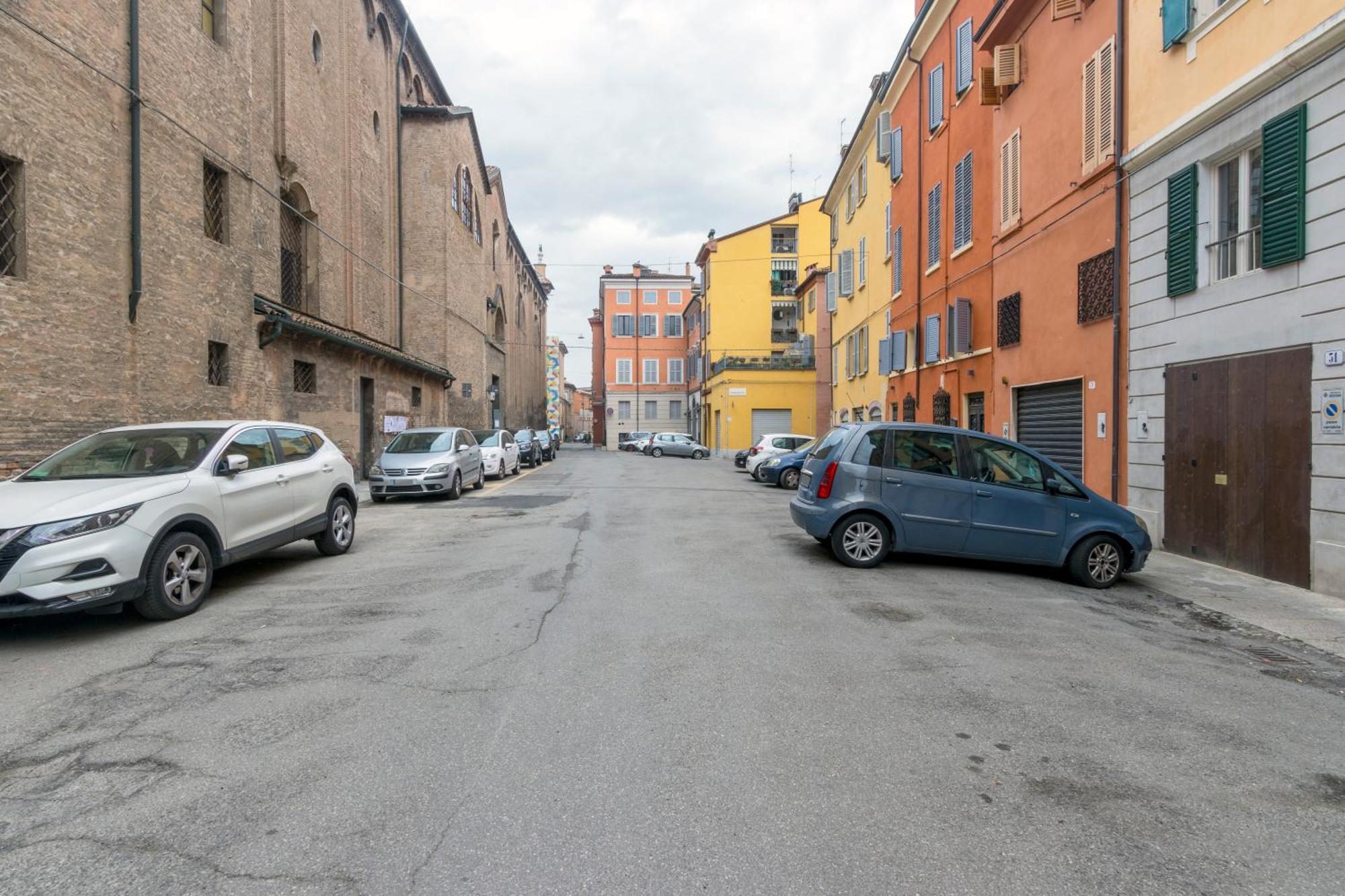 A 2 Passi Da Piazza Grande Leilighet Modena Eksteriør bilde